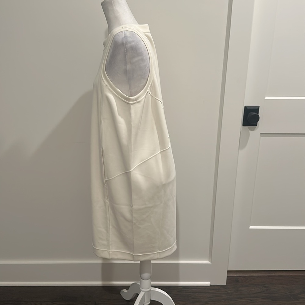 NWT Lululemon Softstreme Back in Action Dress Sz M - Picture 7 of 12